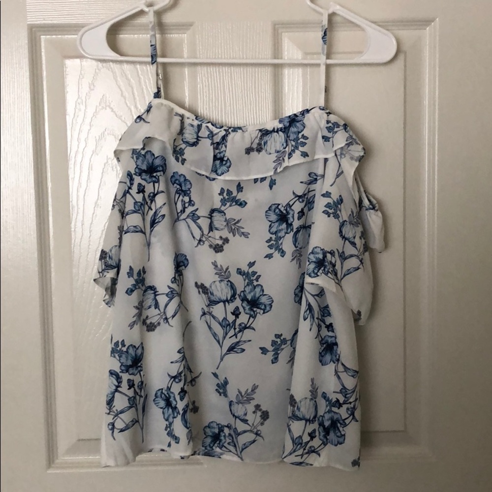 Dorothy Perkins cold shoulder top